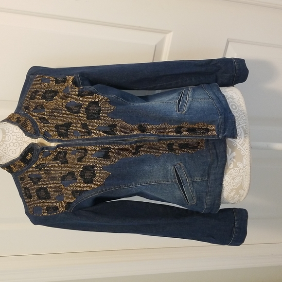 Chico's Jean's Embroidered Jaquet - sz 0 - Picture 2 of 8